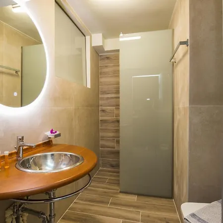 Limonero New 2 With Private Parking Apartman